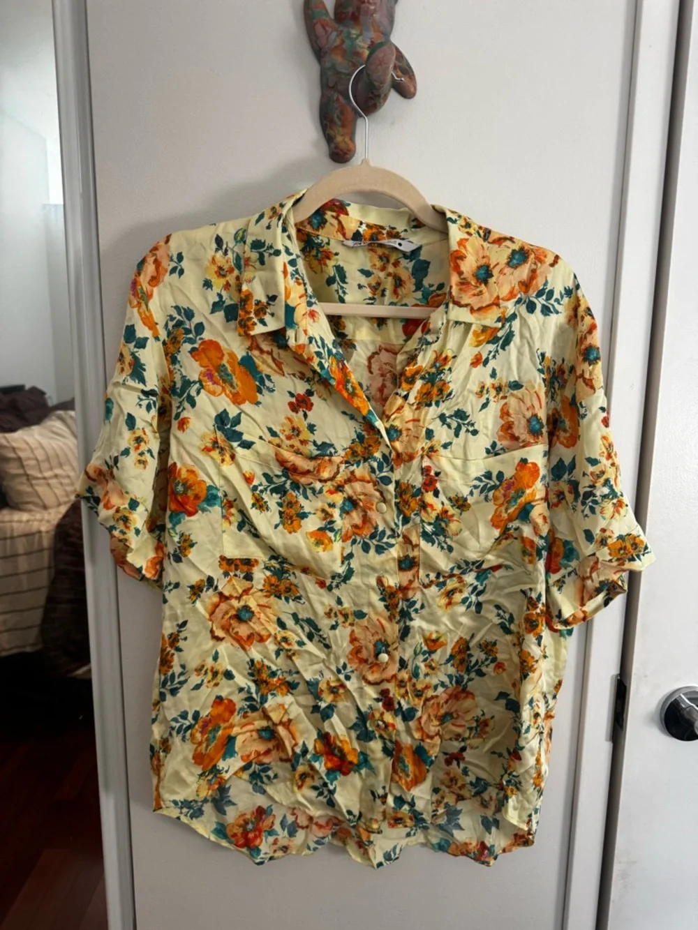 ZARA yellow floral silky button down top - Picture 3 of 8